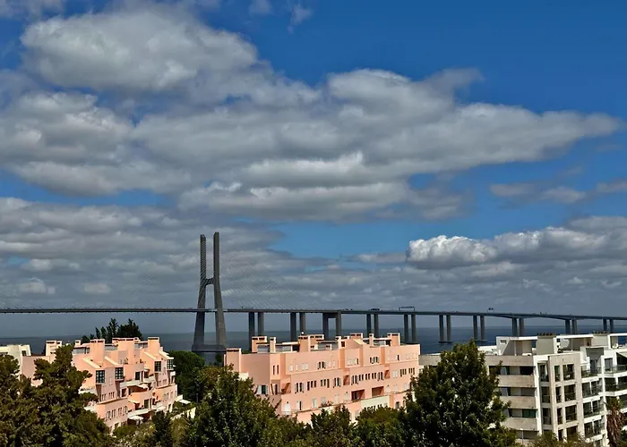 Деревянный коттедж Tejo Balcony Expo