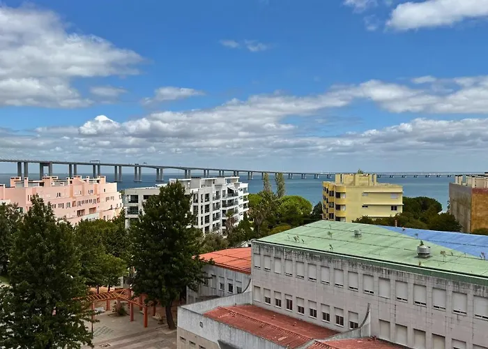 Tejo Balcony Expo Деревянный коттедж