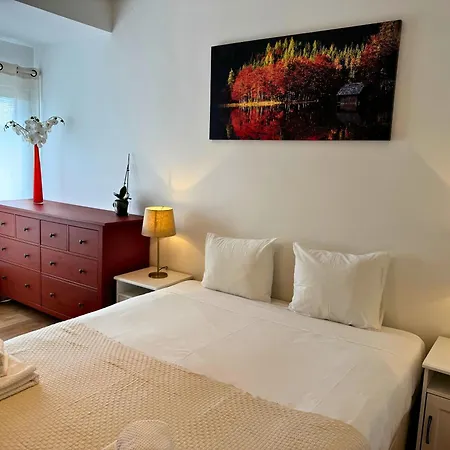 אכסניה Tejo Balcony Expo *